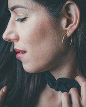 Load image into Gallery viewer, Edy Lenner Palla ear ring