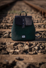 Kép betöltése a galériamegjelenítőbe: Zaino