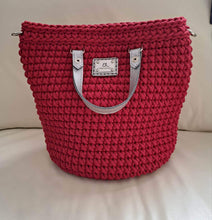 Kép betöltése a galériamegjelenítőbe: Piazza