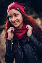 Load image into Gallery viewer, Sapka-Sál szett, bordó, Edy Lenner